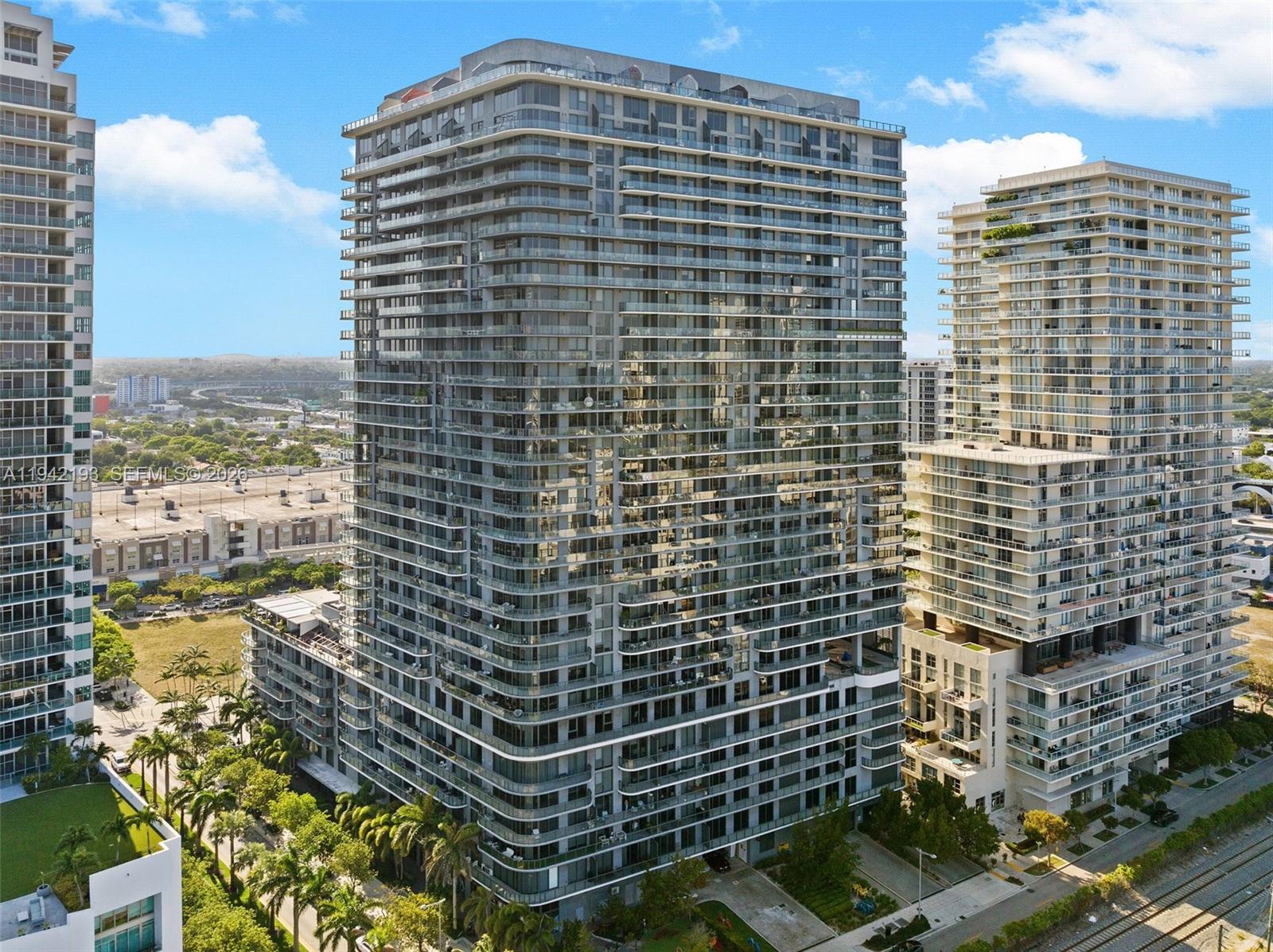 121 NE 34th St #1008, Miami FL 33137