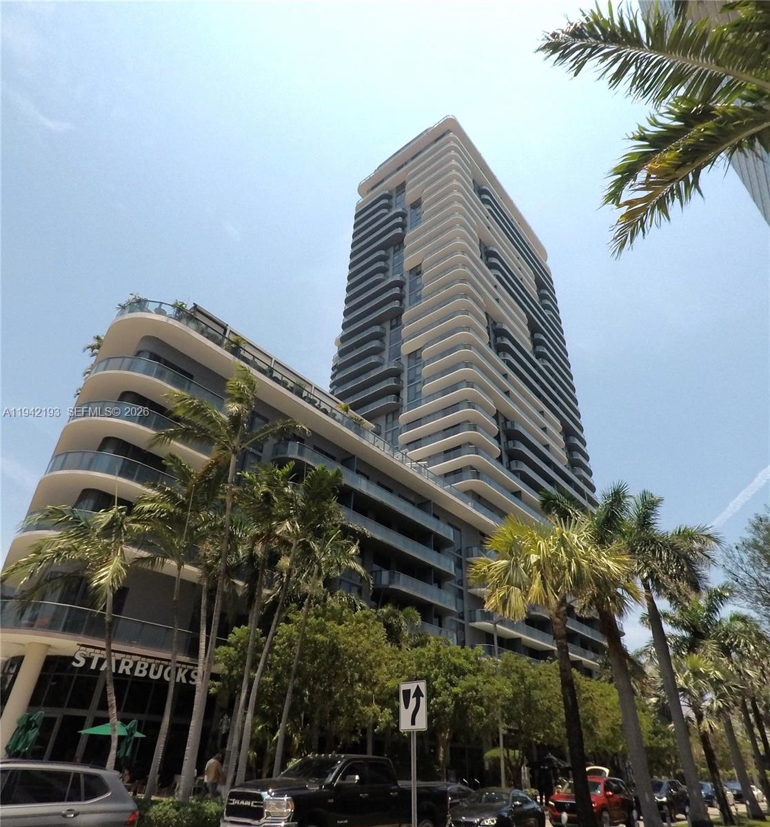 121 NE 34th St #1008, Miami FL 33137