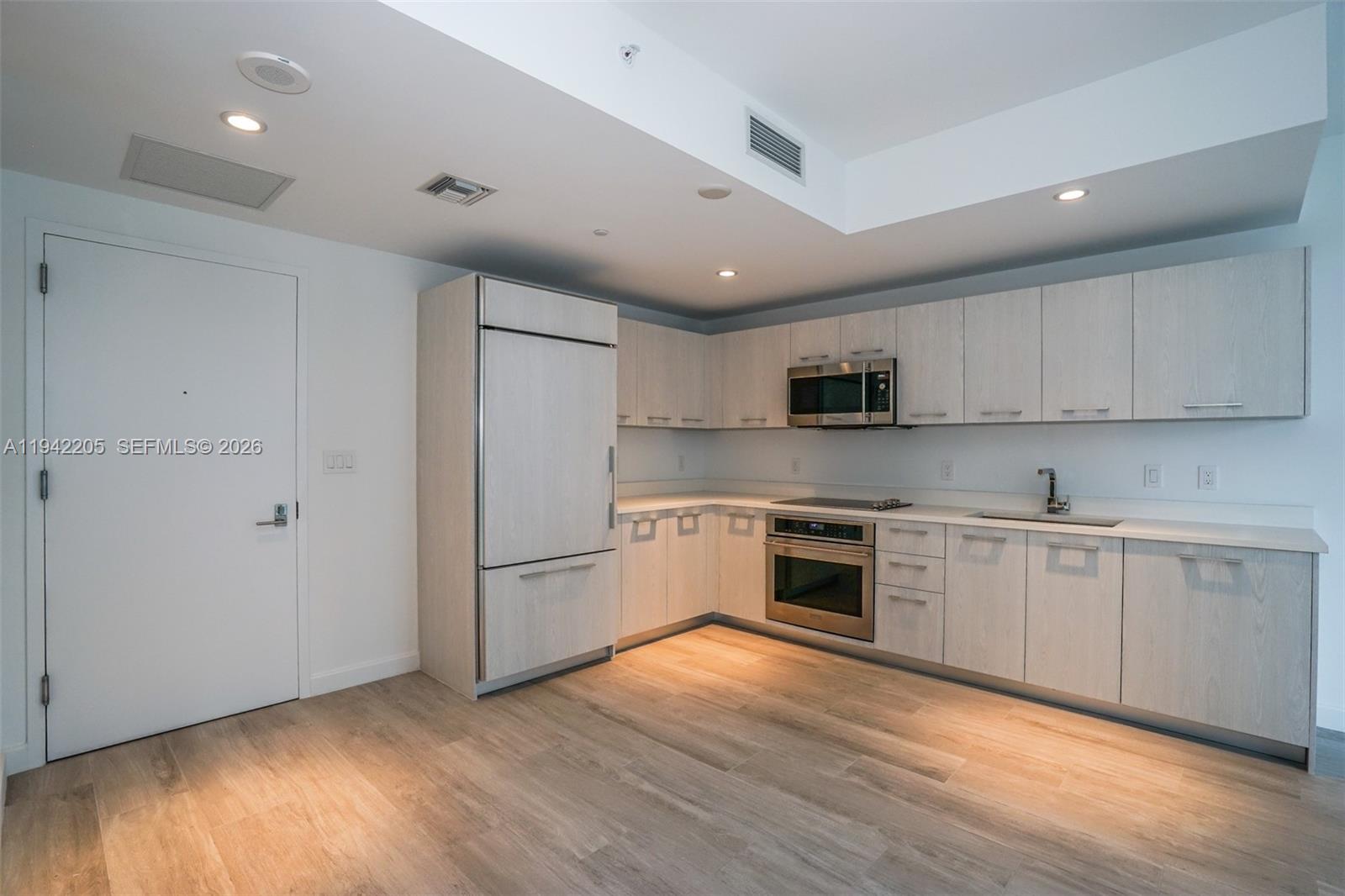 55 SW 9 Street #1407, Miami FL 33130