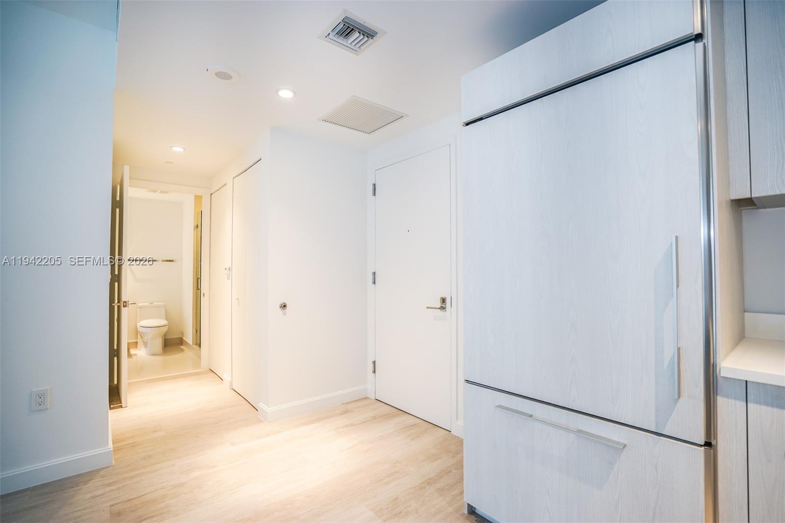 55 SW 9 Street #1407, Miami FL 33130