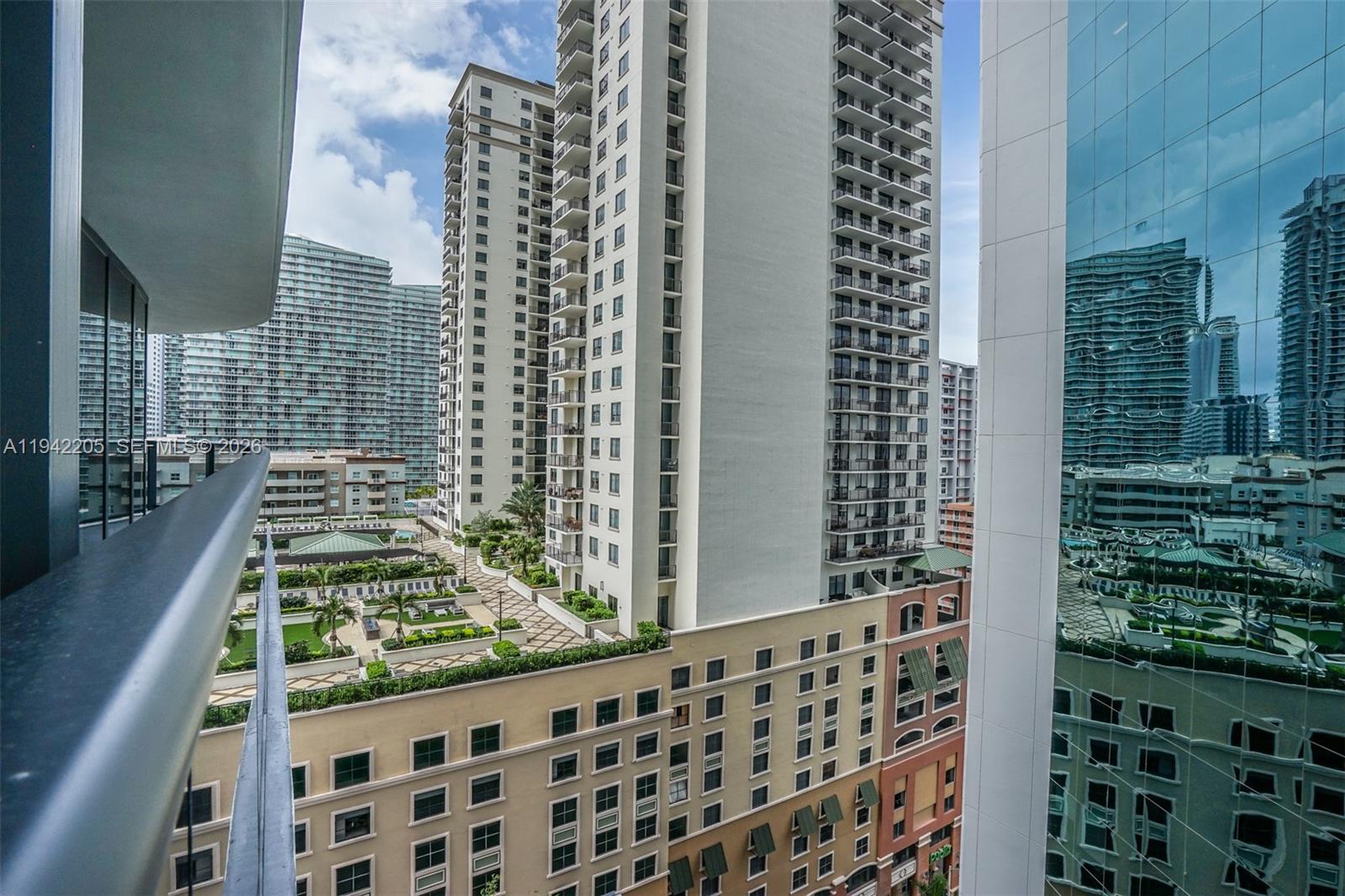 55 SW 9 Street #1407, Miami FL 33130