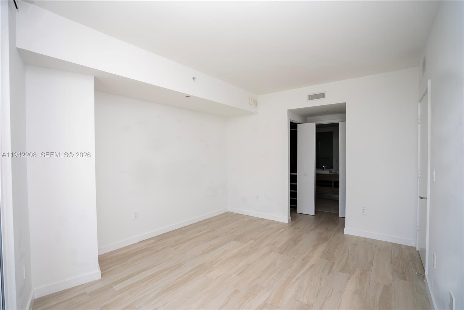 1300 S Miami Ave #1002, Miami FL 33130