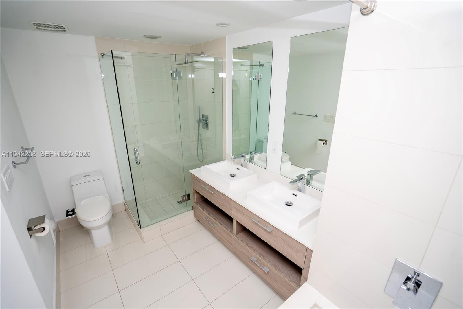 1300 S Miami Ave #1002, Miami FL 33130