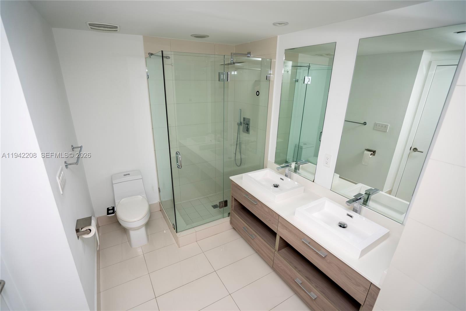 1300 S Miami Ave #1002, Miami FL 33130