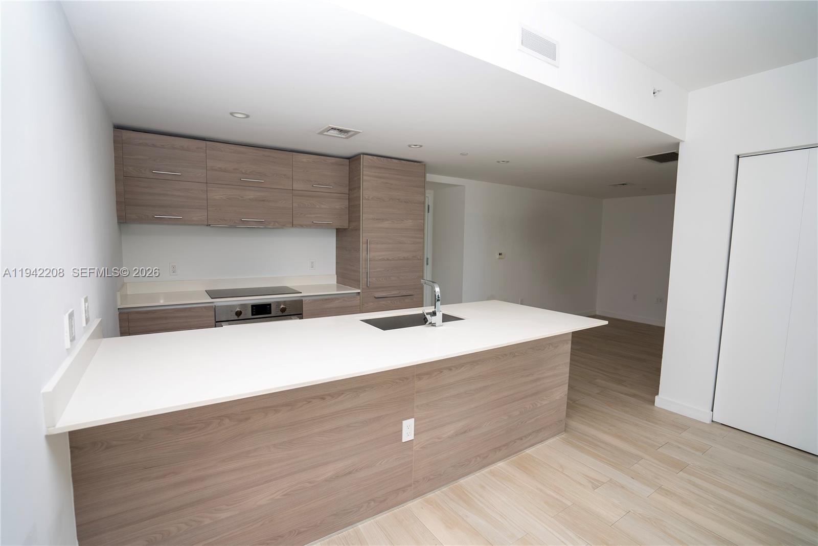 1300 S Miami Ave #1002, Miami FL 33130