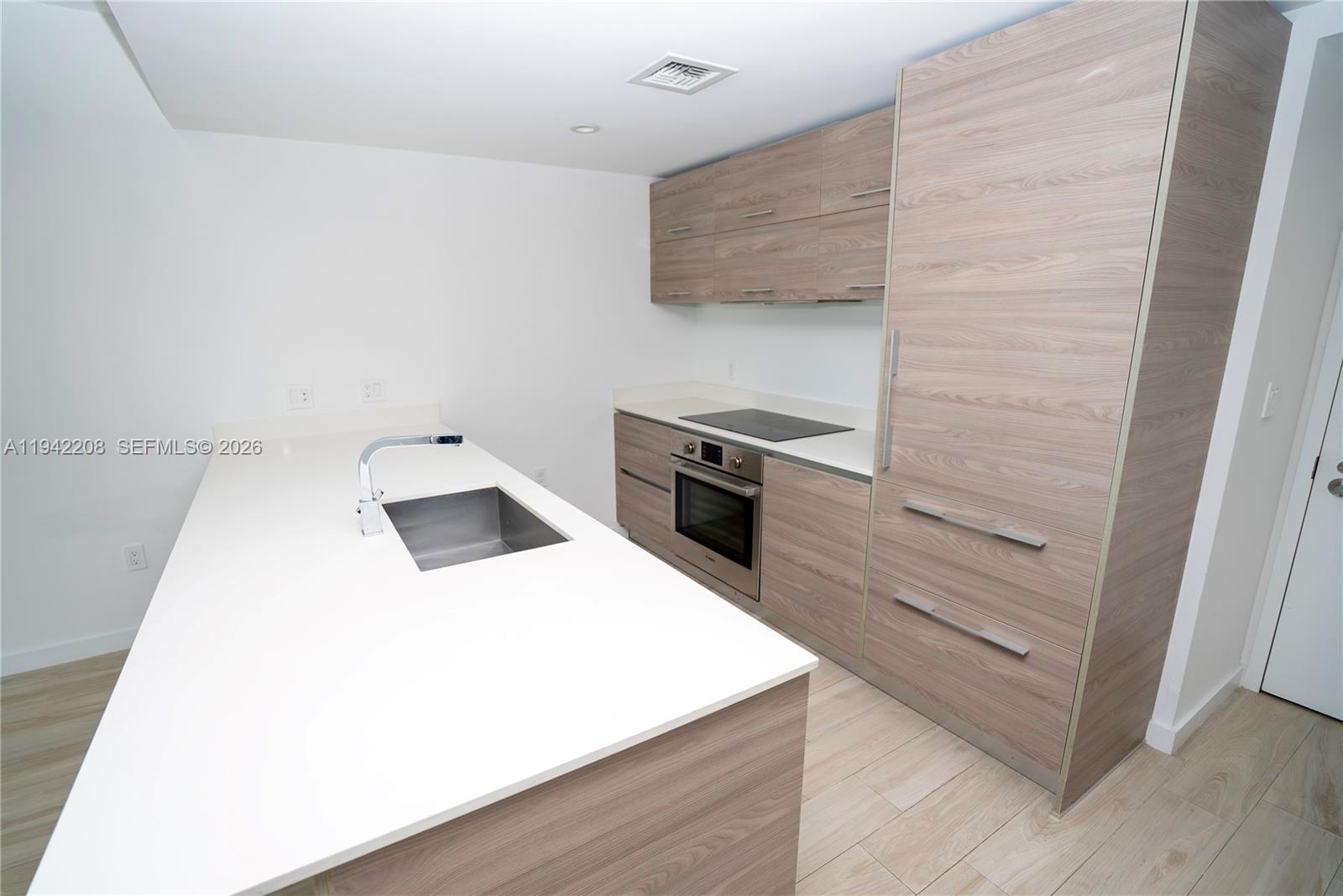 1300 S Miami Ave #1002, Miami FL 33130