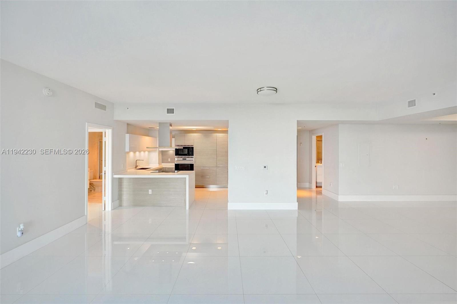 17301 Biscayne Blvd #708, North Miami Beach FL 33160