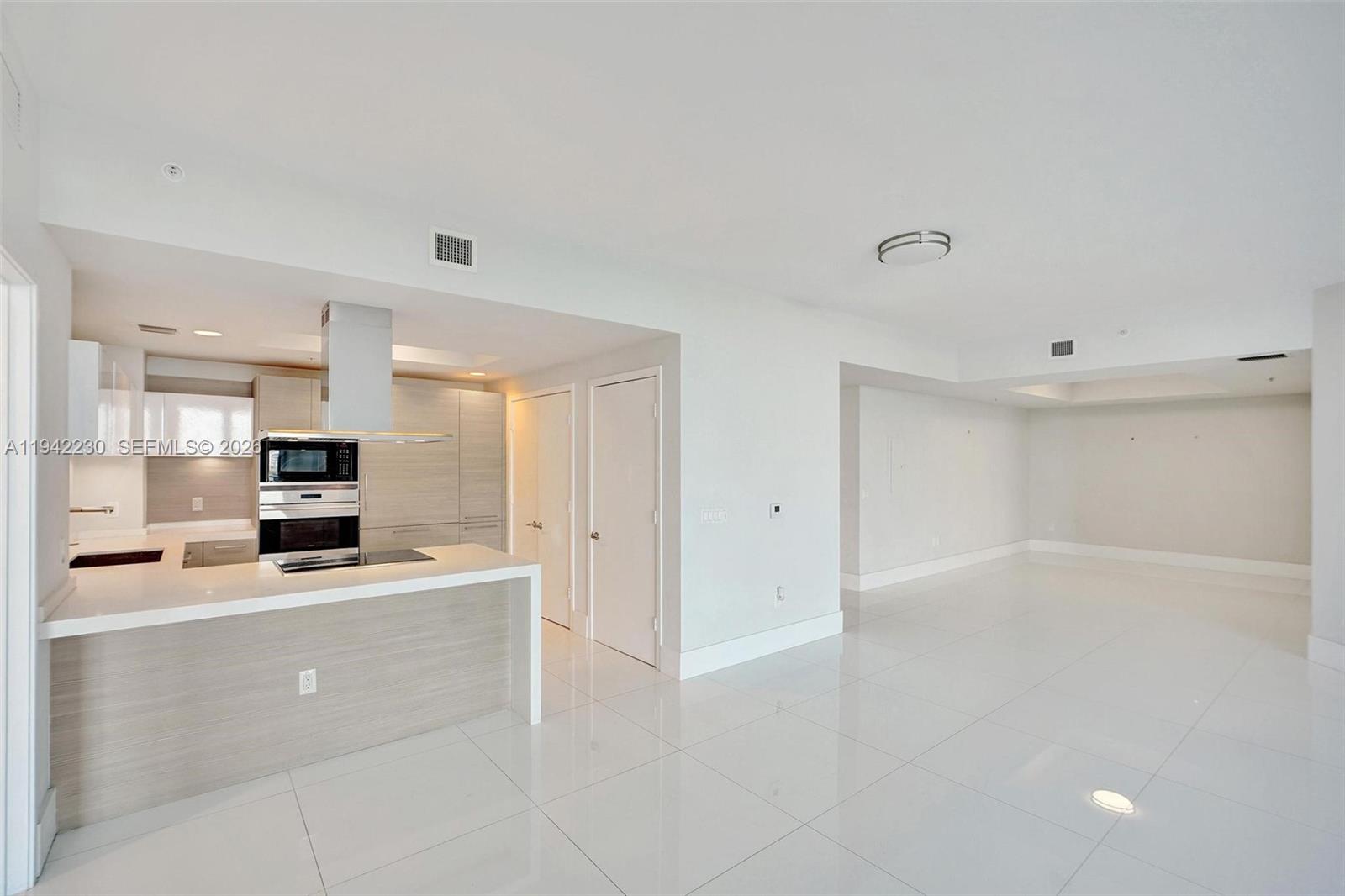 17301 Biscayne Blvd #708, North Miami Beach FL 33160