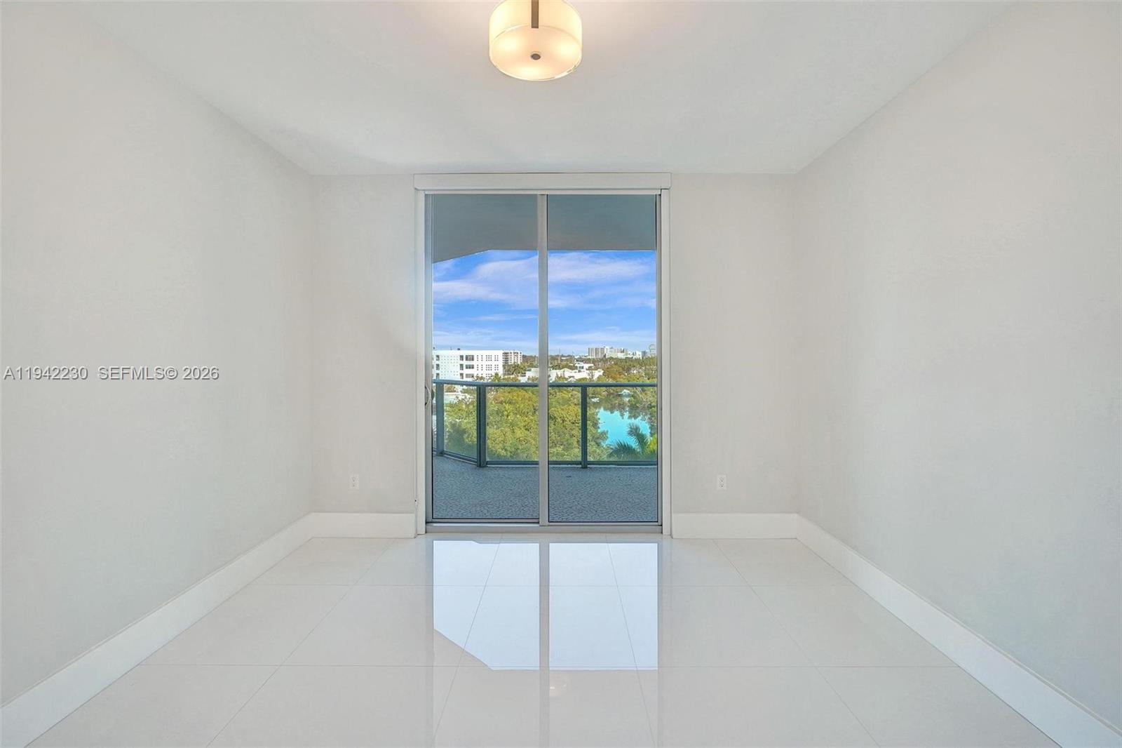 17301 Biscayne Blvd #708, North Miami Beach FL 33160