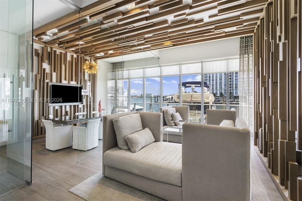 17301 Biscayne Blvd #708, North Miami Beach FL 33160