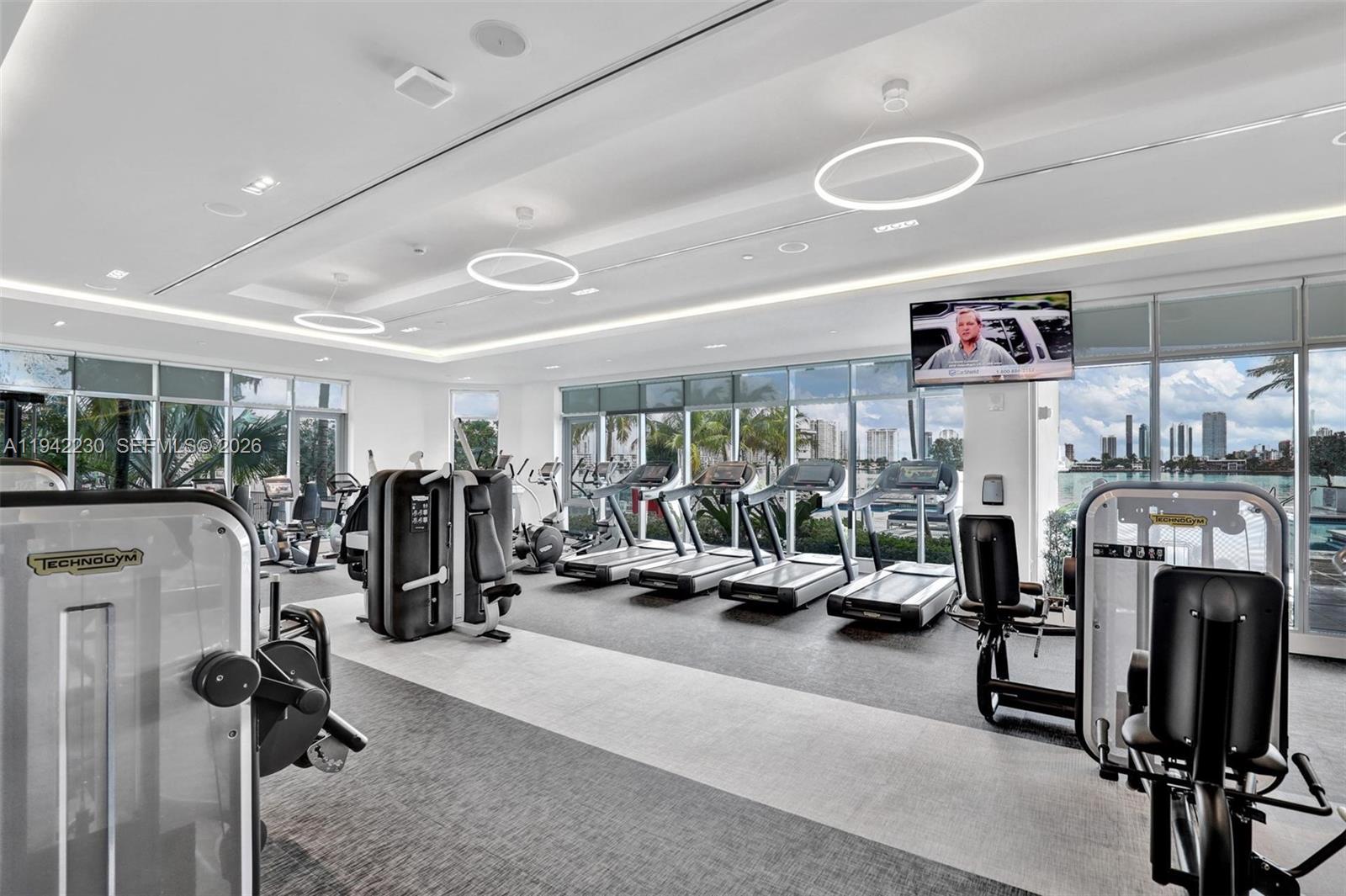 17301 Biscayne Blvd #708, North Miami Beach FL 33160