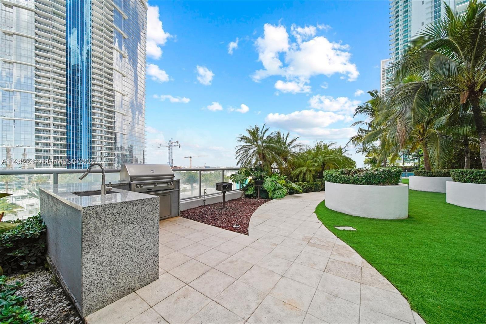 888 Biscayne Blvd #3601, Miami FL 33132