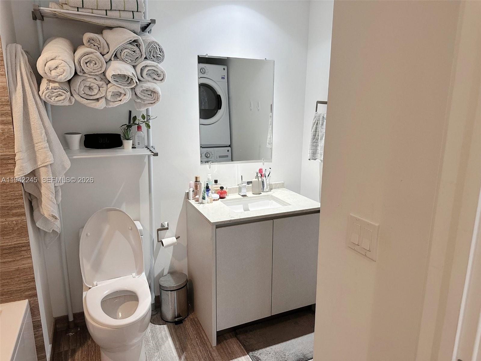 1010 Brickell Ave #3807, Miami FL 33131
