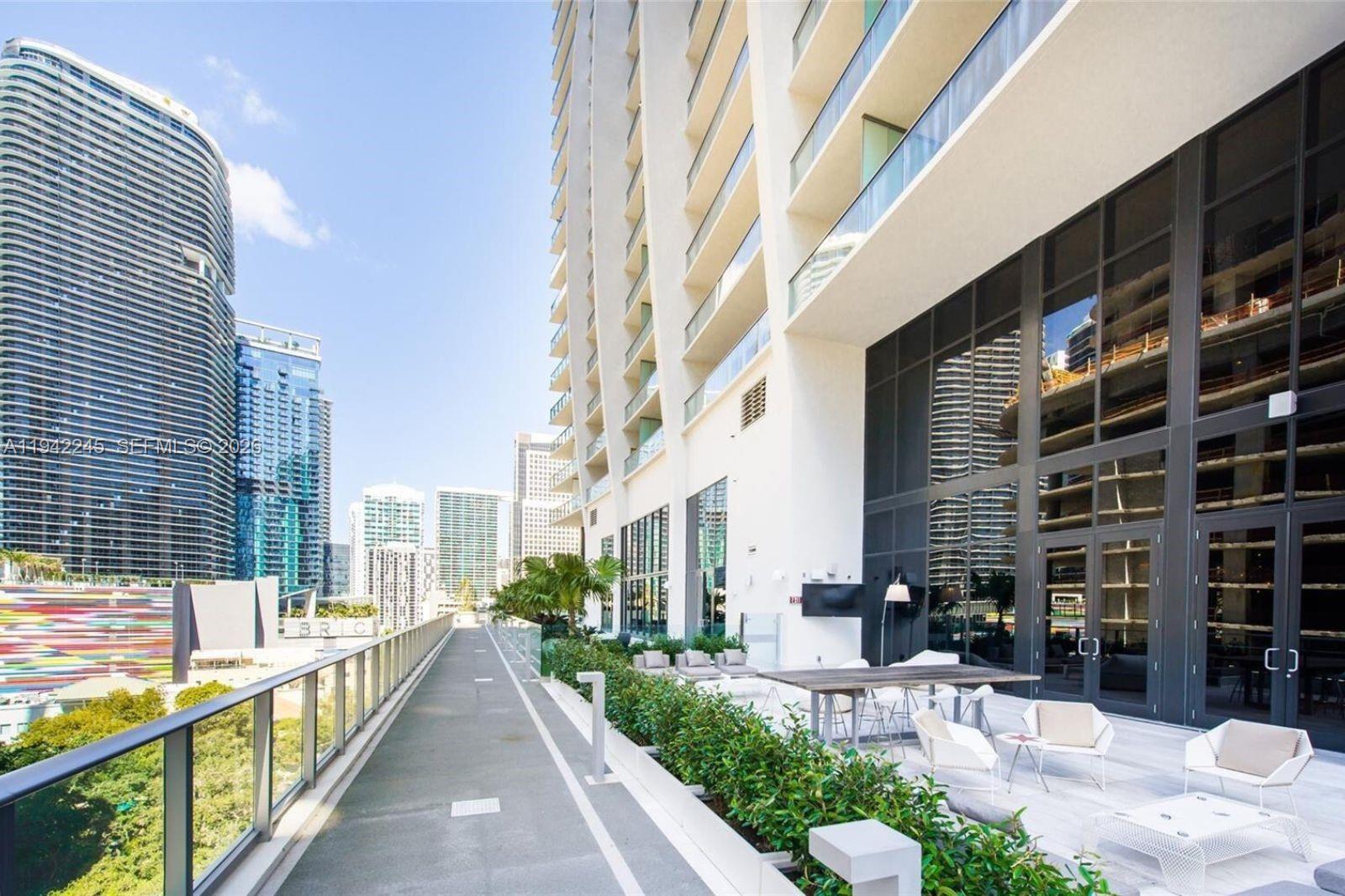 1010 Brickell Ave #3807, Miami FL 33131