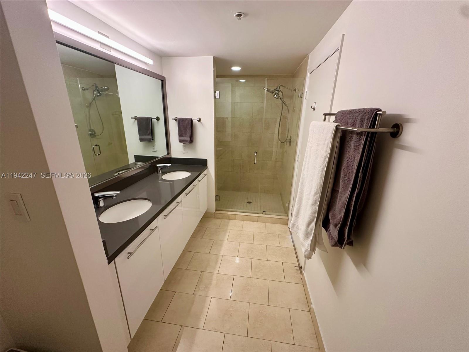 90 SW 3rd St #2306, Miami FL 33130