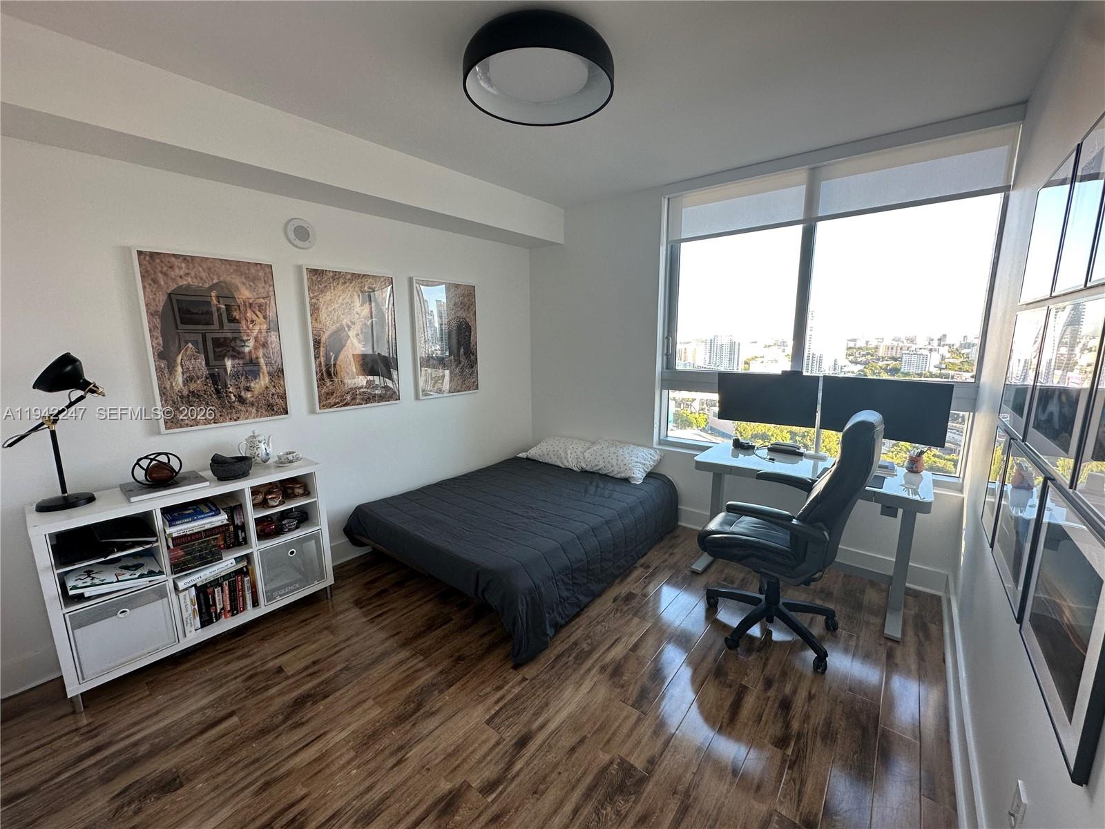 90 SW 3rd St #2306, Miami FL 33130