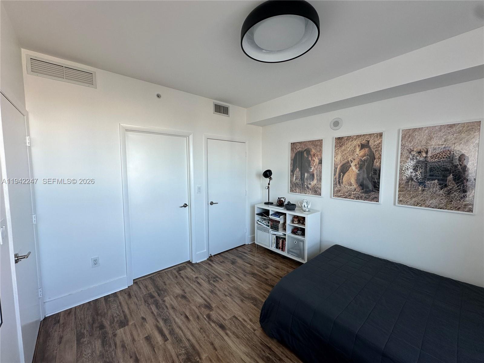 90 SW 3rd St #2306, Miami FL 33130