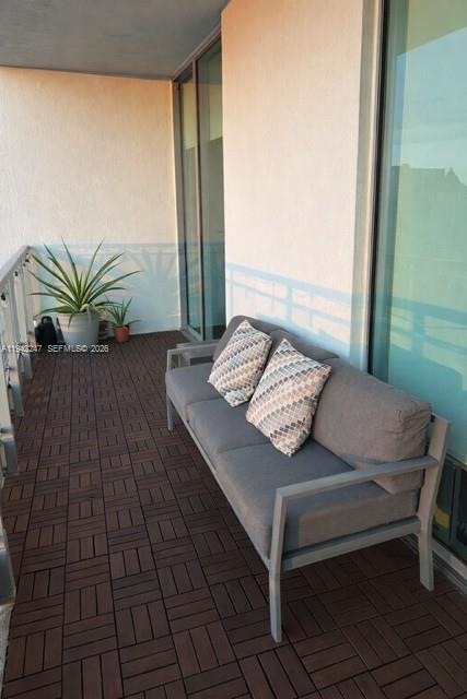 90 SW 3rd St #2306, Miami FL 33130