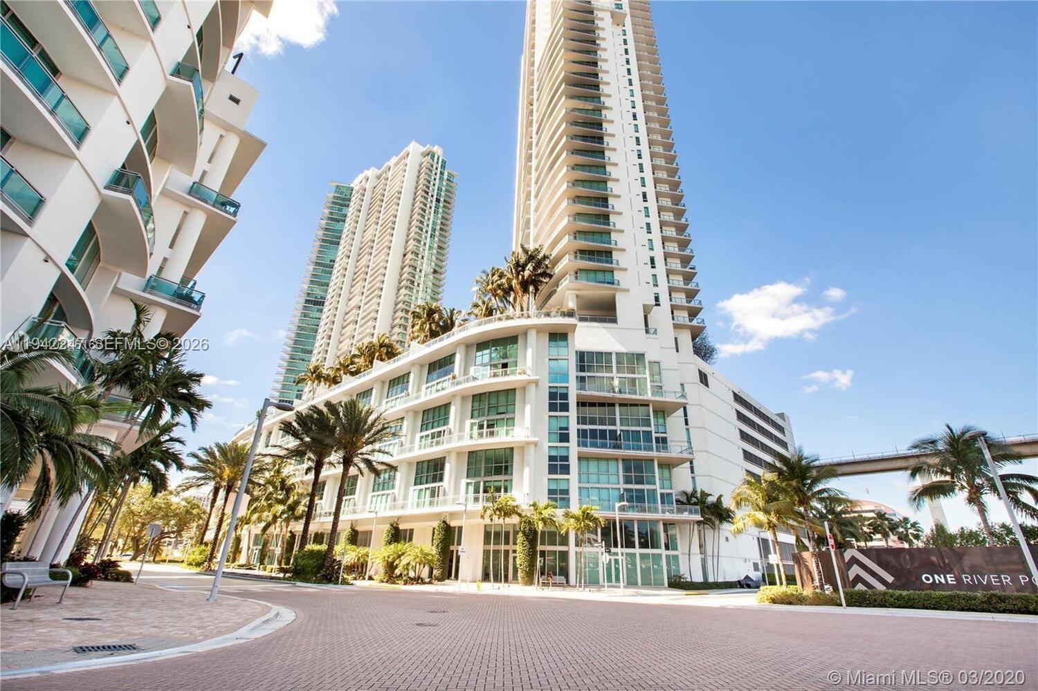 90 SW 3rd St #2306, Miami FL 33130