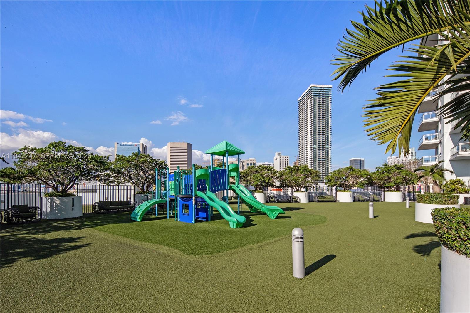 90 SW 3rd St #2306, Miami FL 33130
