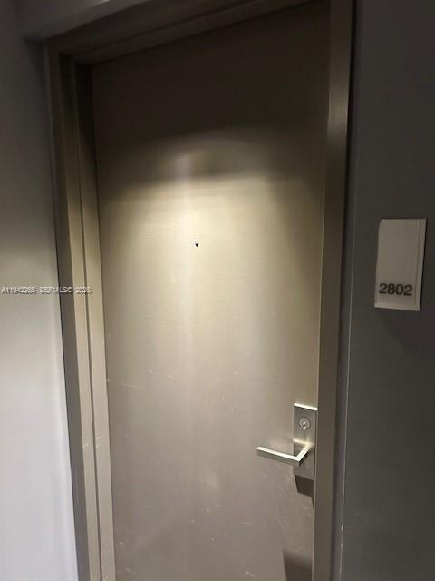 1300 Brickell Bay Dr #2802, Miami FL 33131
