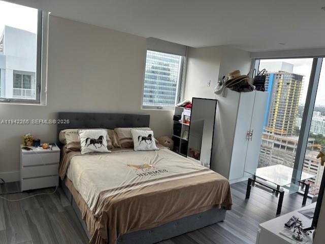 1300 Brickell Bay Dr #2802, Miami FL 33131
