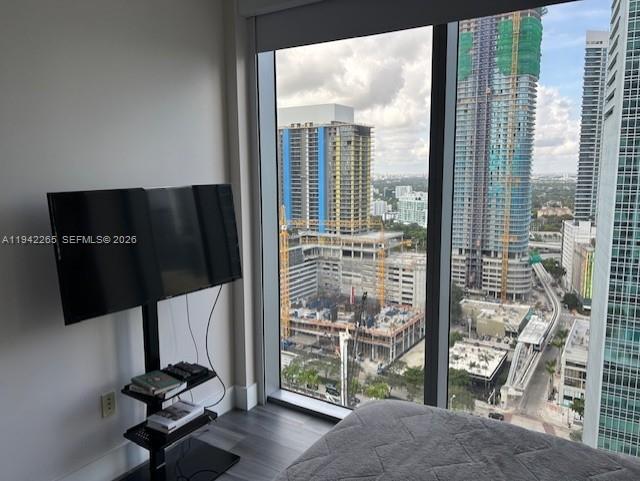 1300 Brickell Bay Dr #2802, Miami FL 33131
