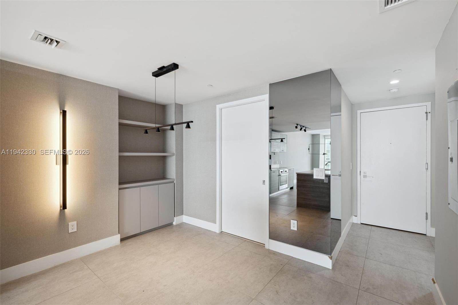 650 NE 32nd St #4203, Miami FL 33137