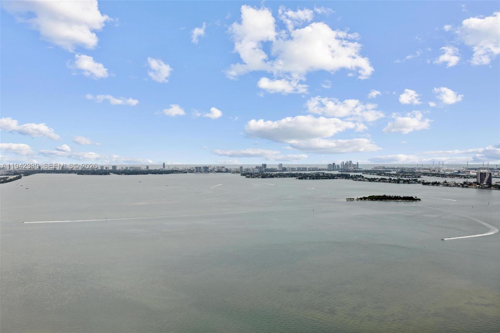 650 NE 32nd St #4203, Miami FL 33137