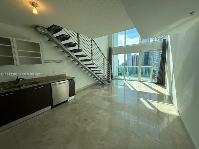 41 SE 5th St #2112, Miami FL 33131