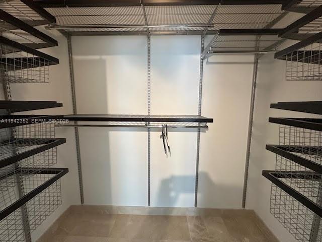 41 SE 5th St #2112, Miami FL 33131