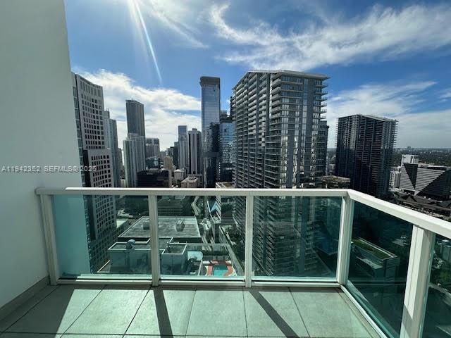 41 SE 5th St #2112, Miami FL 33131