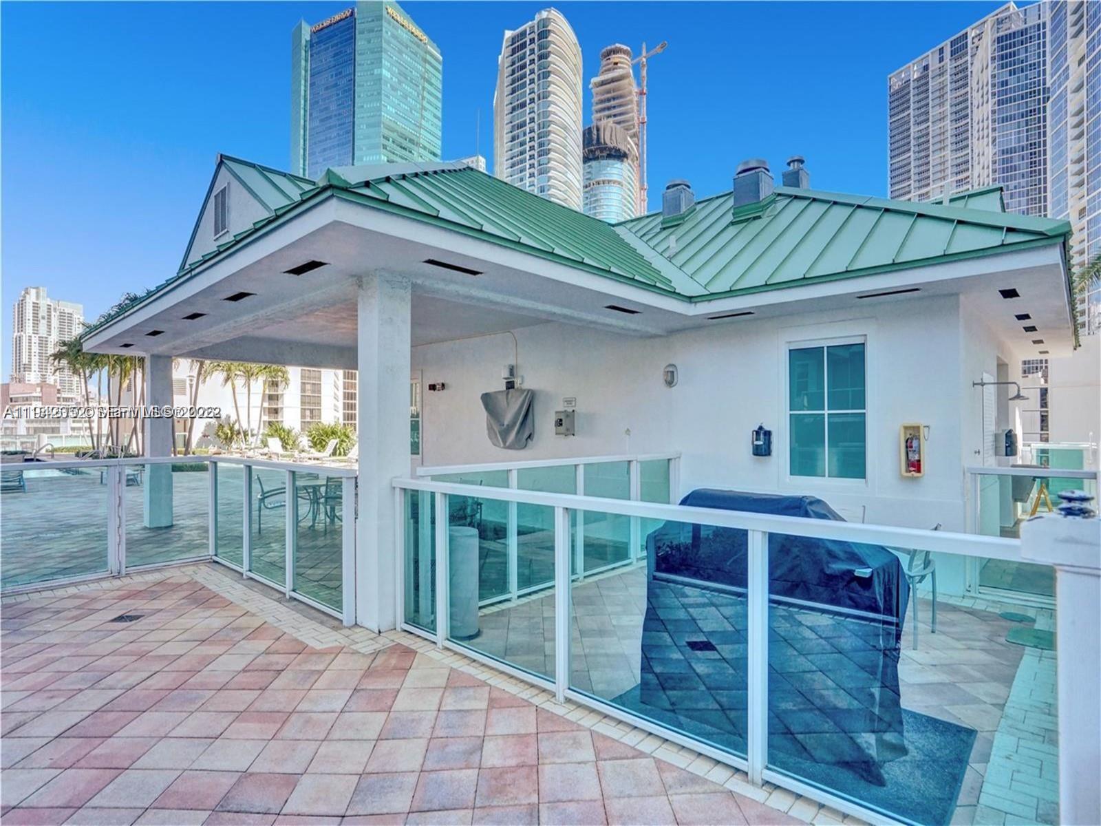 41 SE 5th St #2112, Miami FL 33131