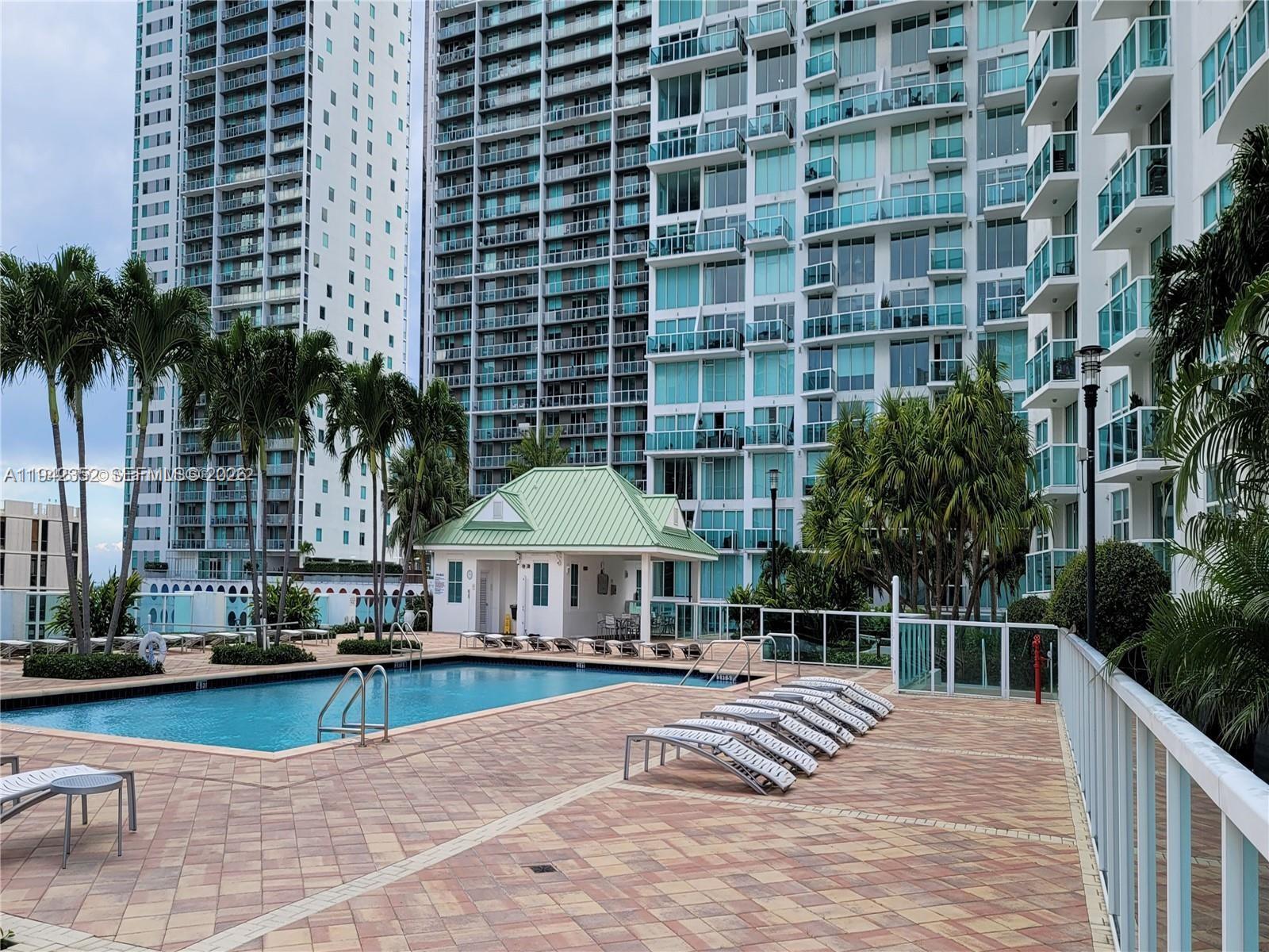 41 SE 5th St #2112, Miami FL 33131