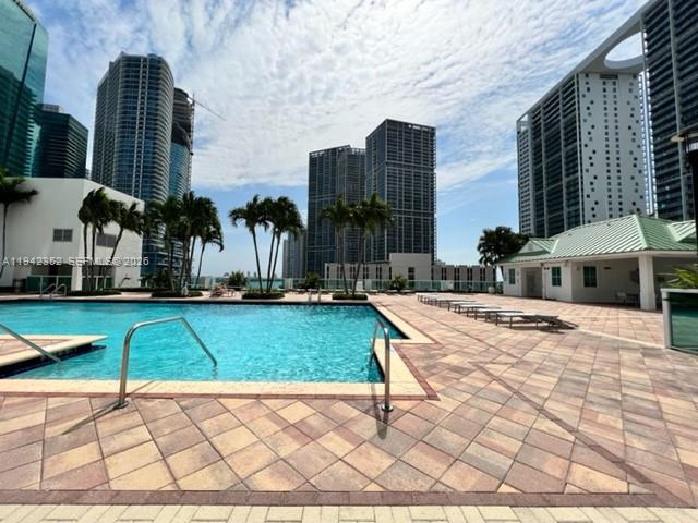 41 SE 5th St #2112, Miami FL 33131