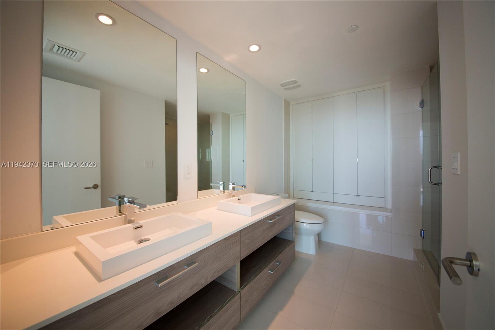 1300 S Miami Ave #4706, Miami FL 33130