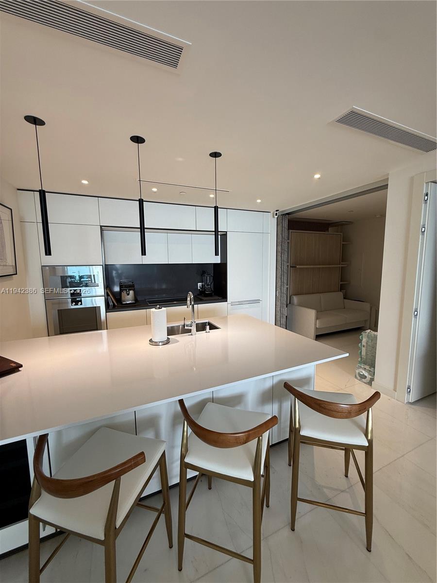 300 Biscayne Blvd Way #403C, Miami FL 33131