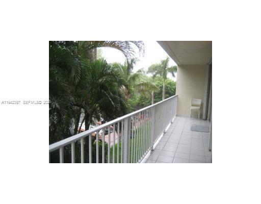 16531 NE 35th Ave #201, North Miami Beach FL 33160