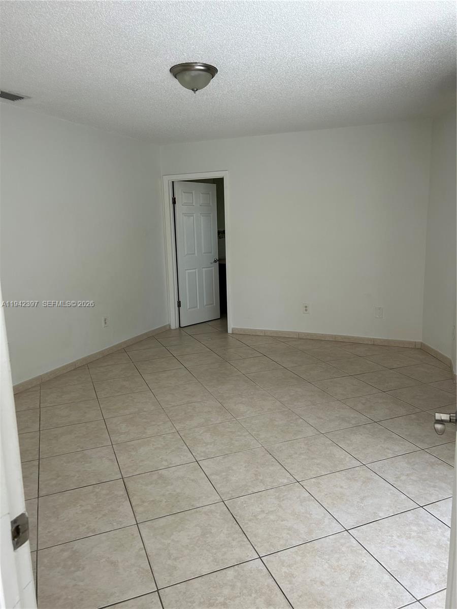16531 NE 35th Ave #201, North Miami Beach FL 33160