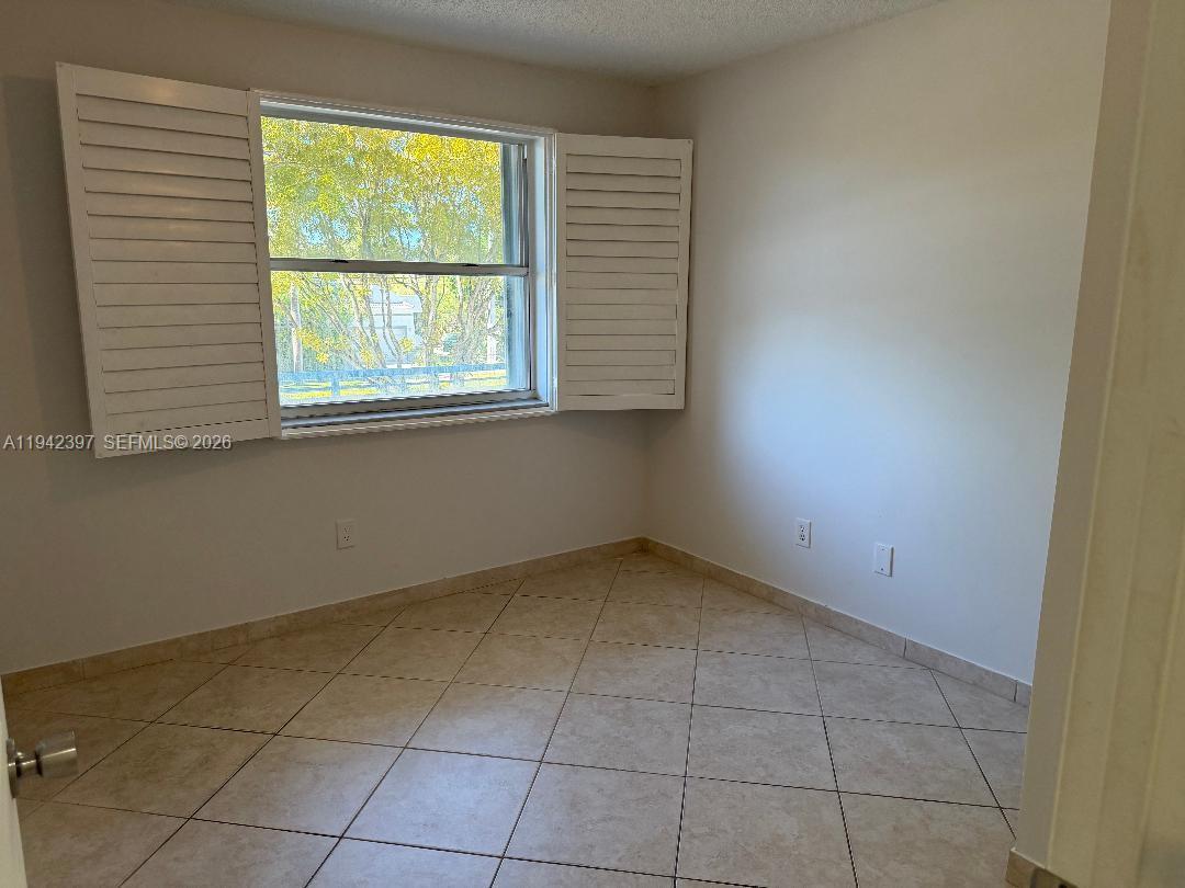 16531 NE 35th Ave #201, North Miami Beach FL 33160