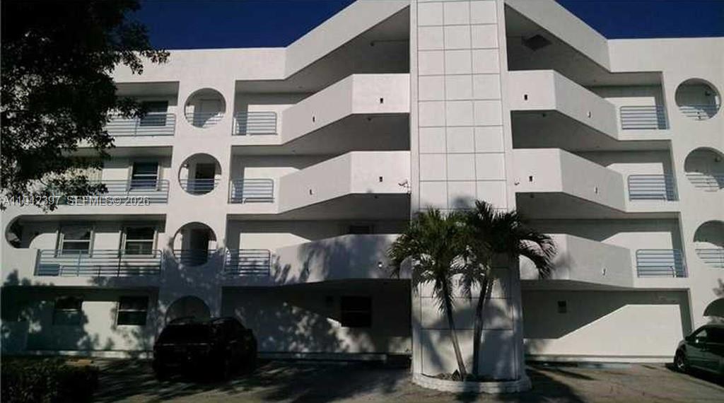 16531 NE 35th Ave #201, North Miami Beach FL 33160