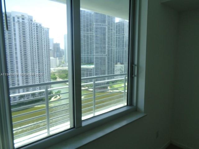 325 S Biscayne Blvd #2417, Miami FL 33131