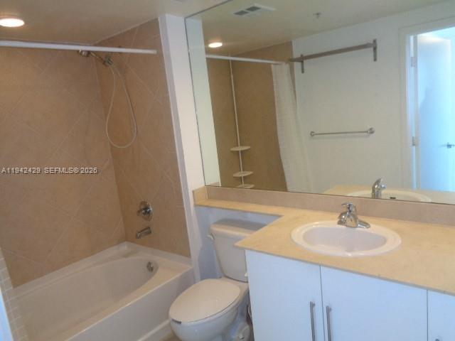 325 S Biscayne Blvd #2417, Miami FL 33131