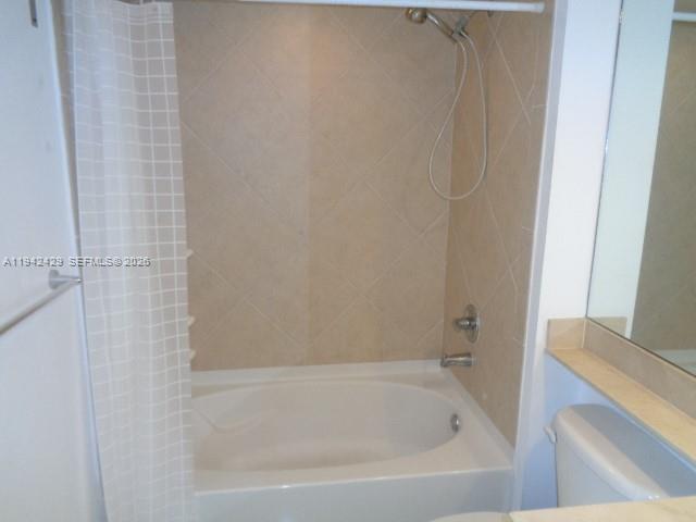 325 S Biscayne Blvd #2417, Miami FL 33131