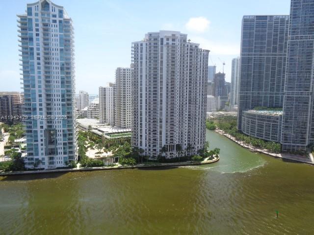 325 S Biscayne Blvd #2417, Miami FL 33131