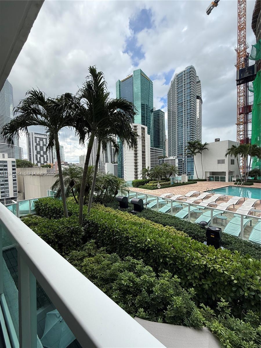 31 SE 5th St #1204, Miami FL 33131