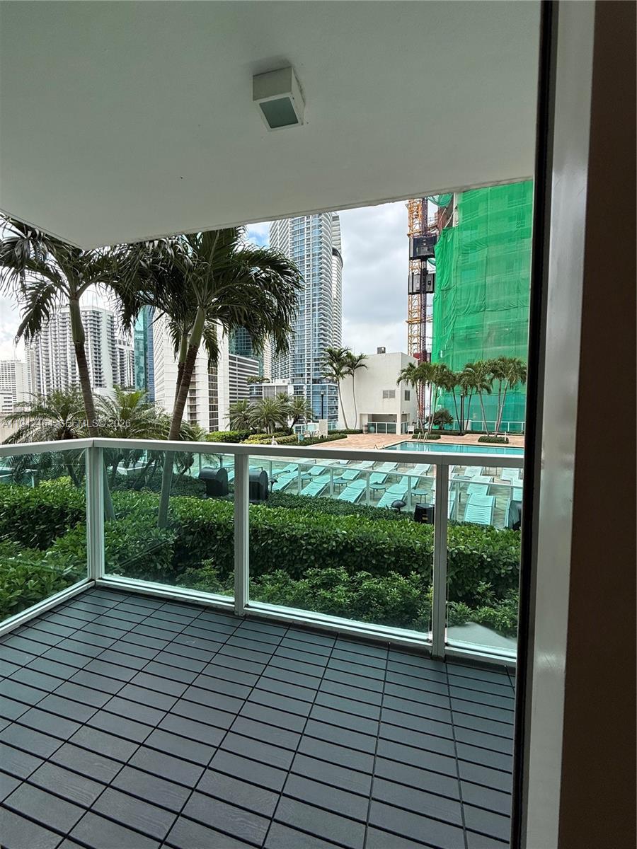 31 SE 5th St #1204, Miami FL 33131