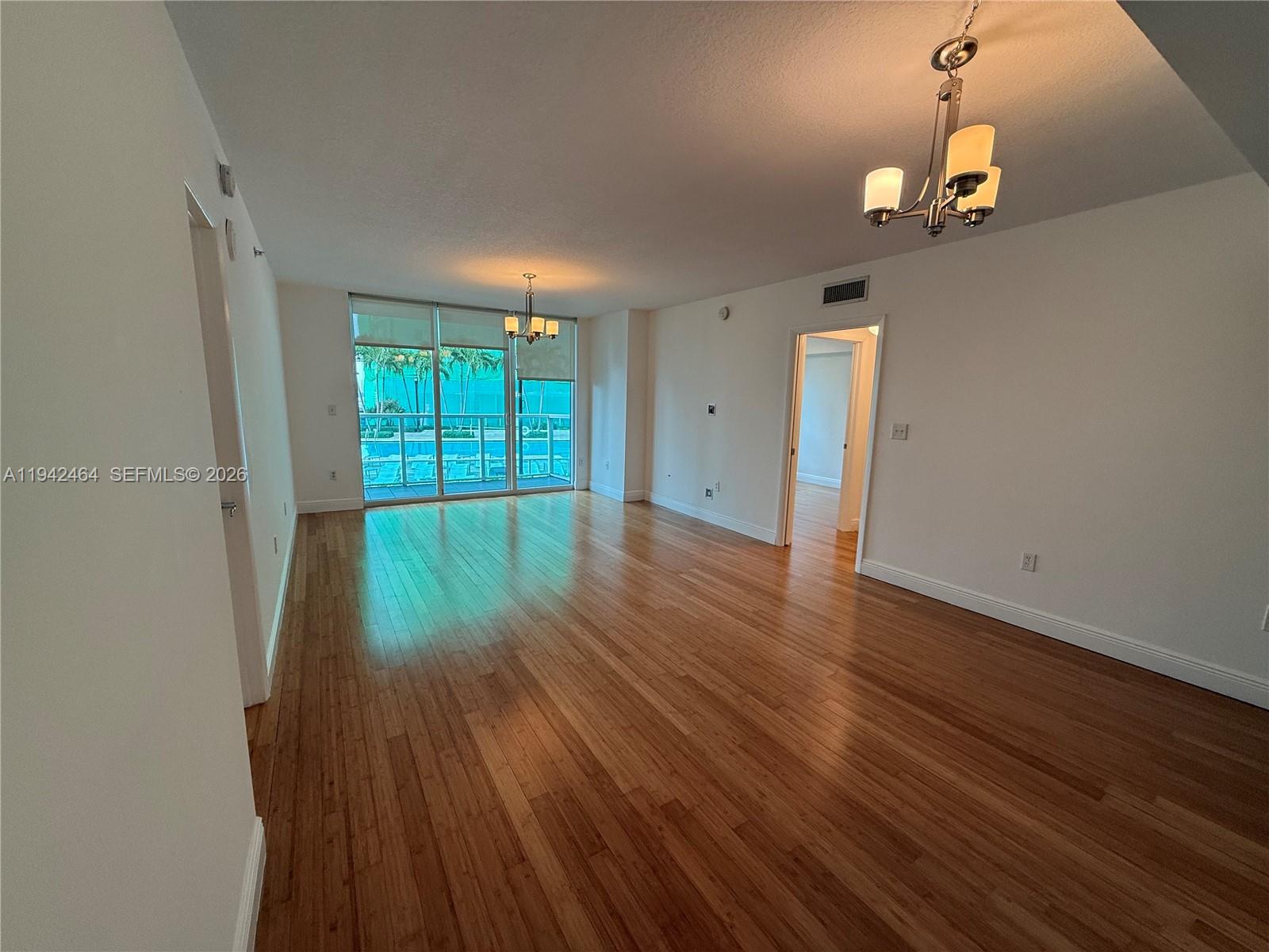 31 SE 5th St #1204, Miami FL 33131