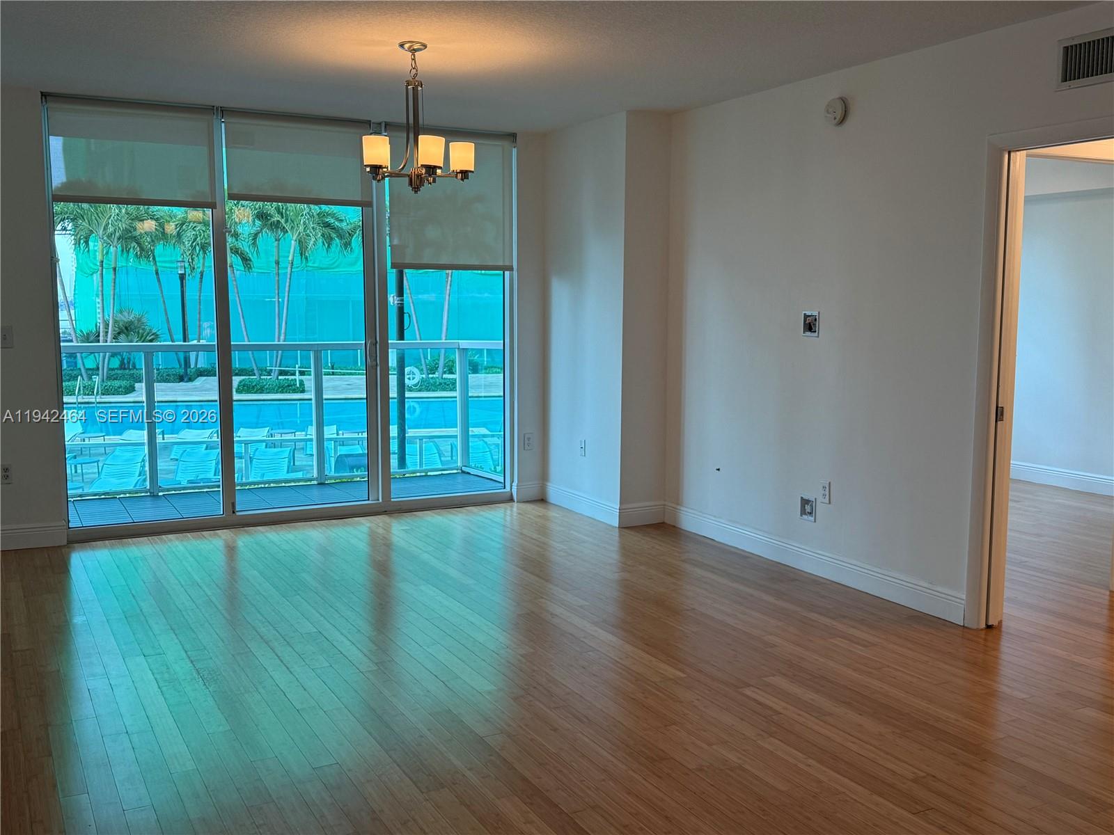 31 SE 5th St #1204, Miami FL 33131