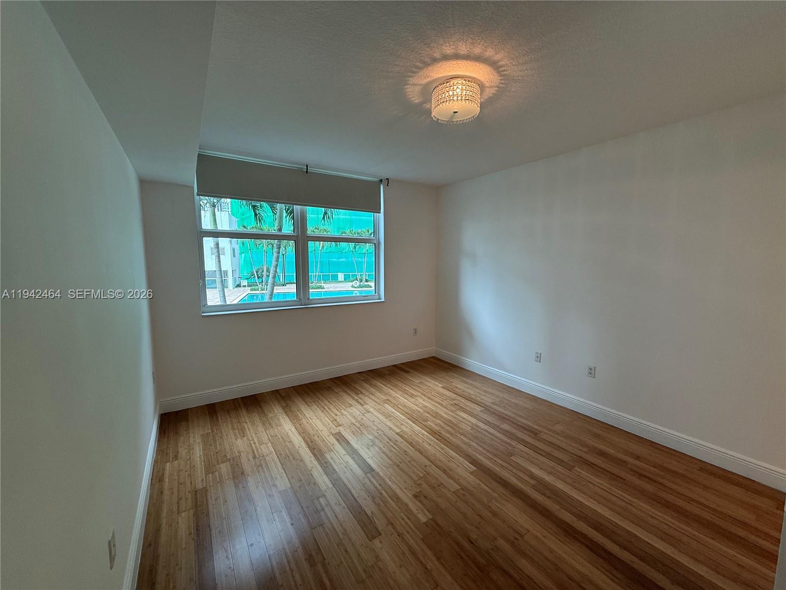 31 SE 5th St #1204, Miami FL 33131